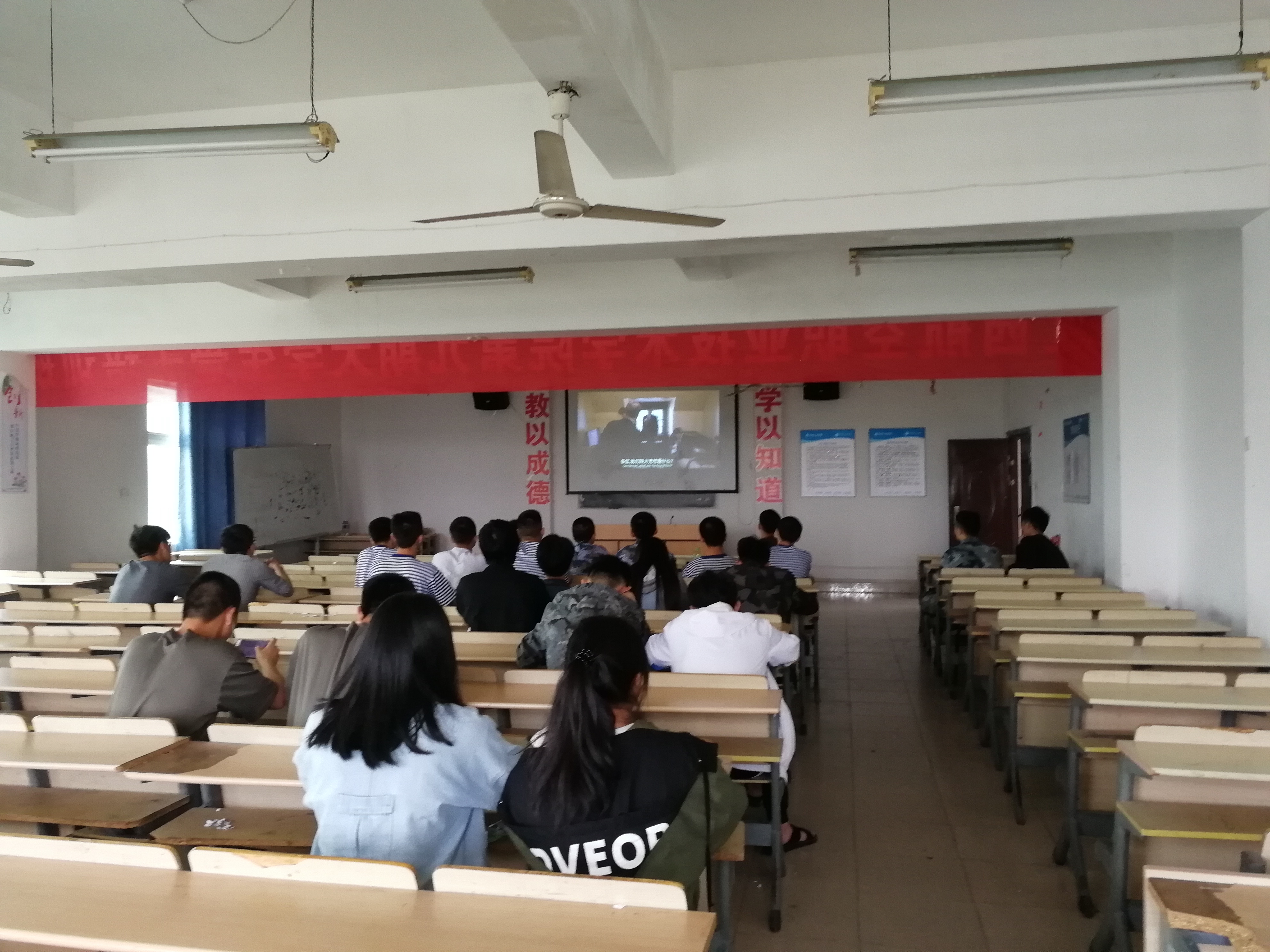 1524888473885297.jpg IMG_20180426_162418.jpg