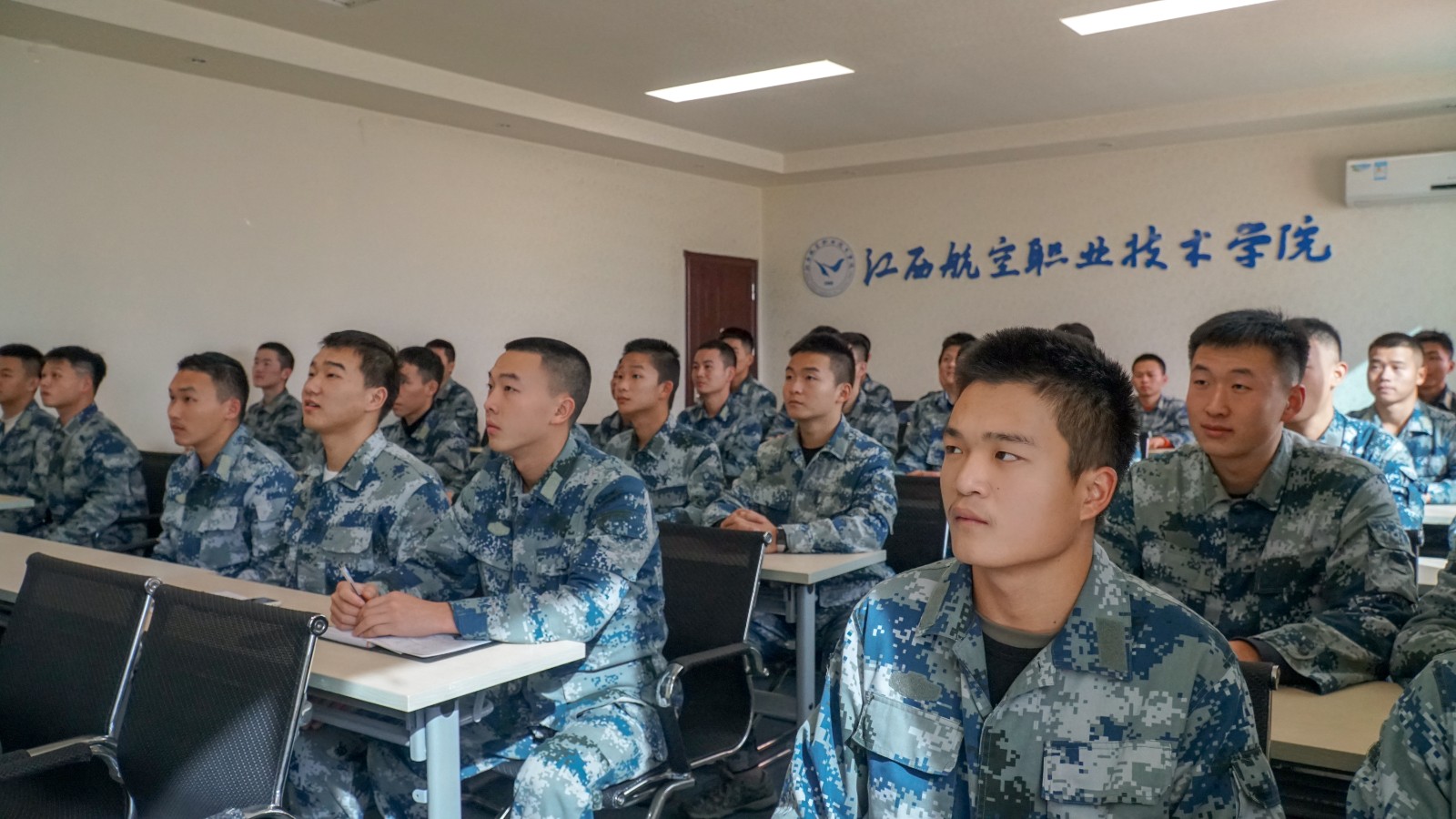 1638763129351302.jpg 1638763129351302.jpg