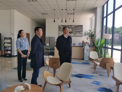 1619852505887715.jpg cc6e31369b57ccb283134b9a1f8944e.jpg