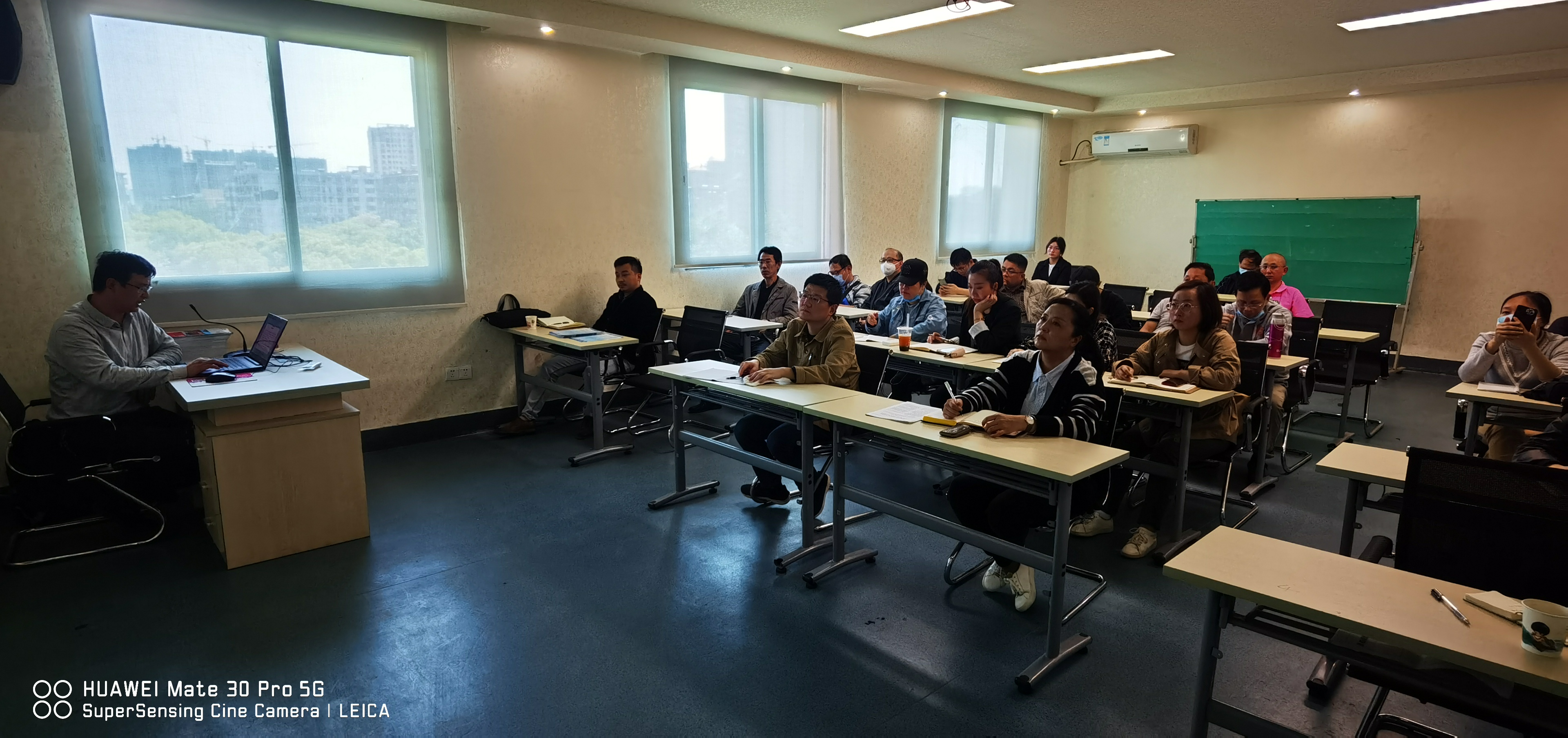 1587438771966404.jpg ff3c90640b9cd82822661bd45a2d3d8.jpg