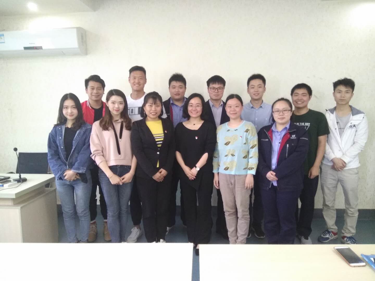 1524834279756035.jpg mmexport1524830856297(1)不忘初心,青春起航.jpg