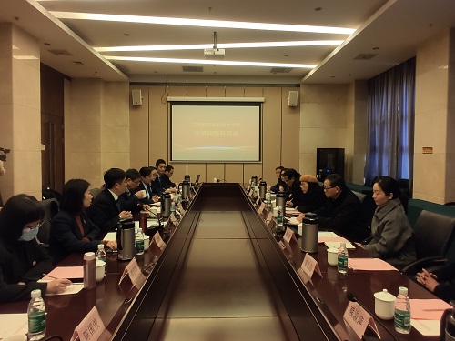 1642133018971730.jpg 学费调整听证会 - 副本.jpg