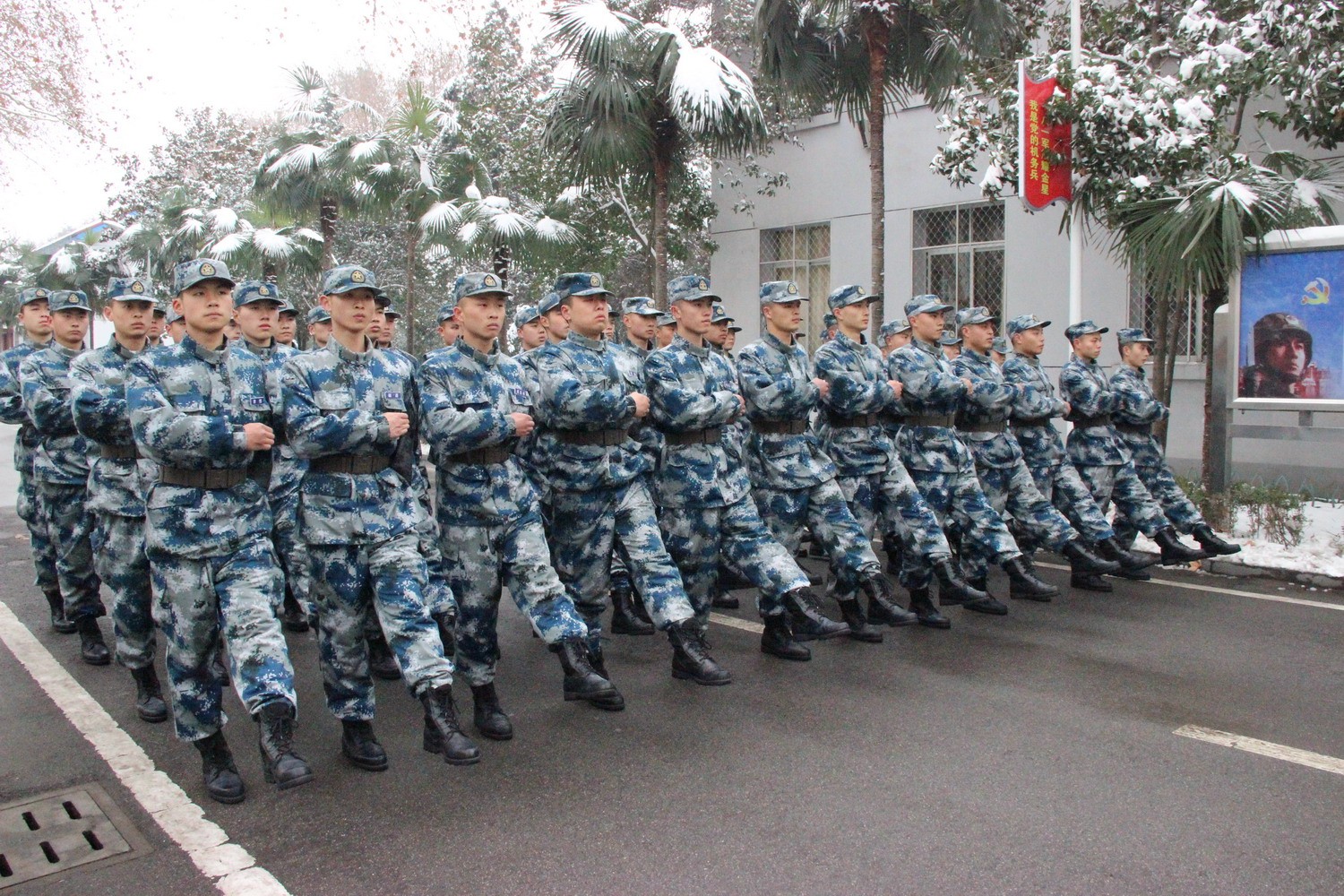 1561140179120195.jpg 定向士官生入伍后集训1.jpg