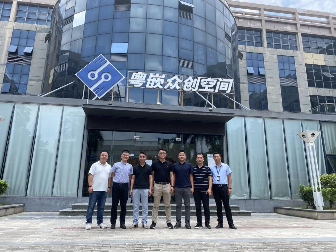 1594889340889890.jpg ae.jpg