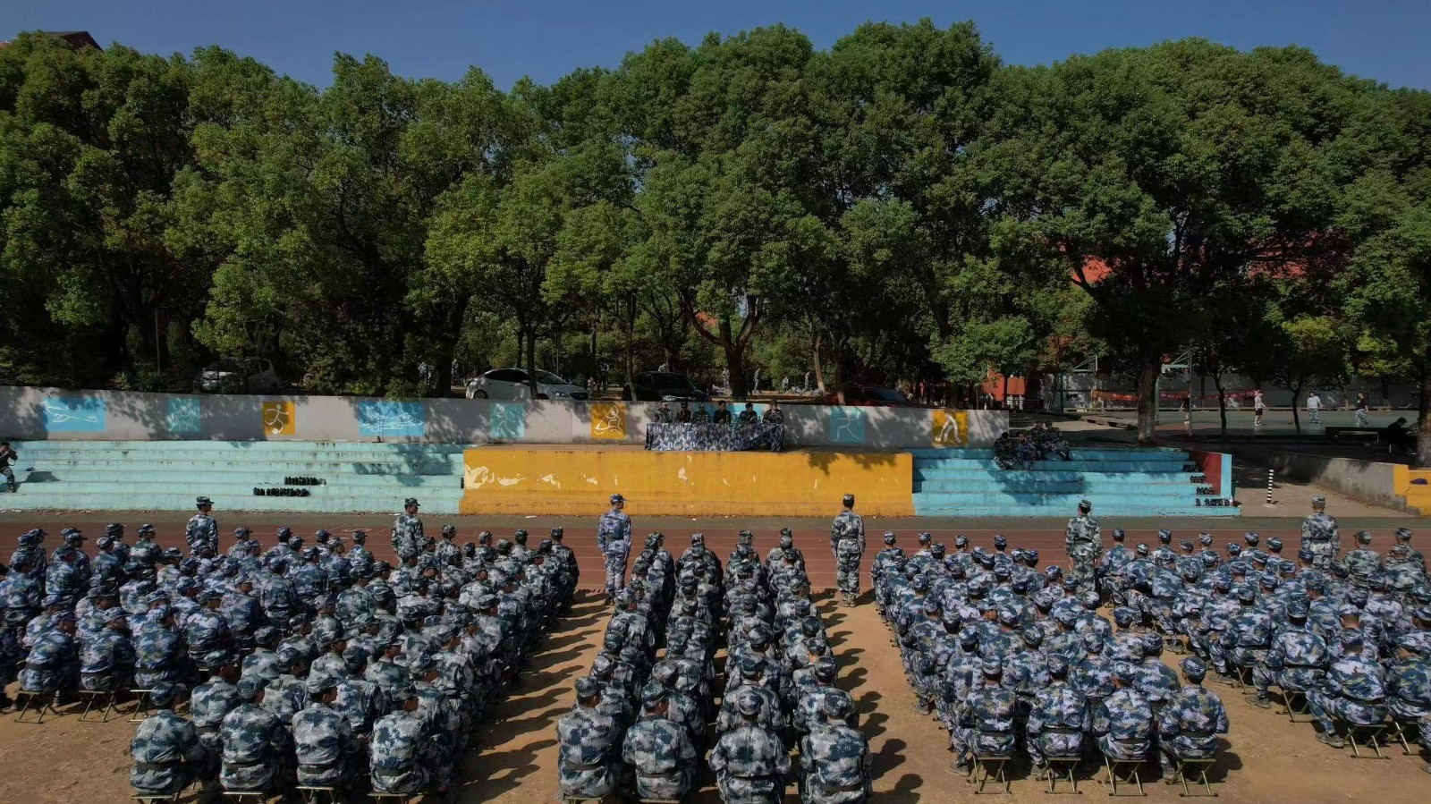 1667393333441083.jpg 1667393333441083.jpg