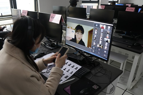 1647746037178880.jpg 监考01.JPG