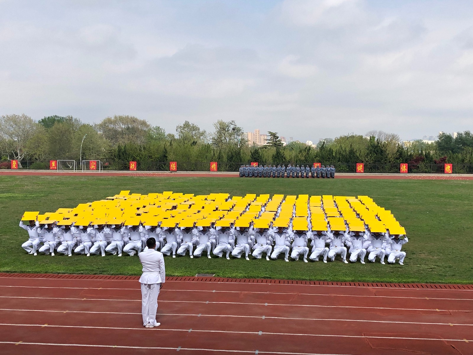 1557198523970102.jpg 20190429海军定向士官会议2.jpg